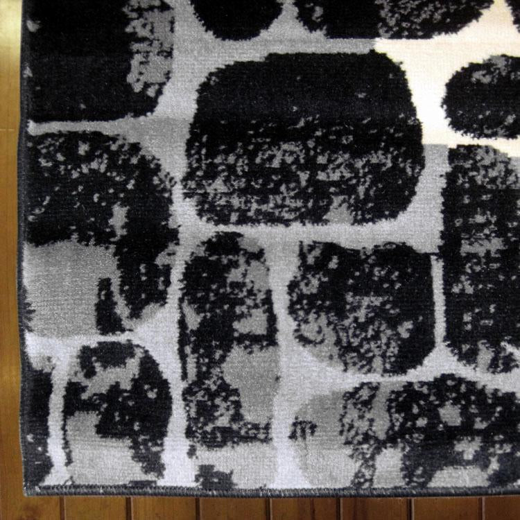 budget-2013-black-hallway-runner