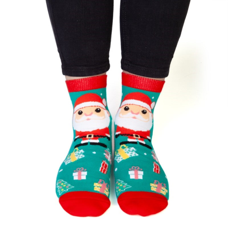 christmas-santa-feet-speak-socks